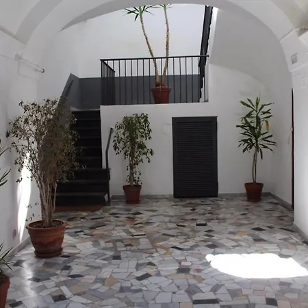 Dimora Via Col Vento Naples
